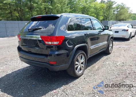 2013 Jeep Grand Cherokee Laredo from USA, damaged, VIN 1C4RJFAG1DC634828